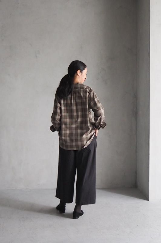 HAND ROOM WOMENS バンドカラーシャツ（ブラウンチェック