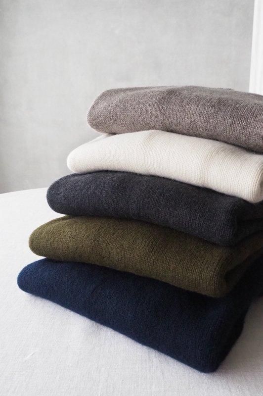 Tara Mills | カシミヤ オフタートルニット - Daja オンラインストア