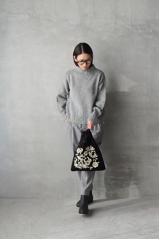 Khadi and Co | ベルベット巾着バッグ - Daja オンラインストア