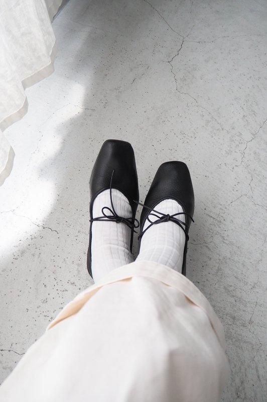 paris a velo | シュリンクレザー スクエアトゥシューズ - Daja