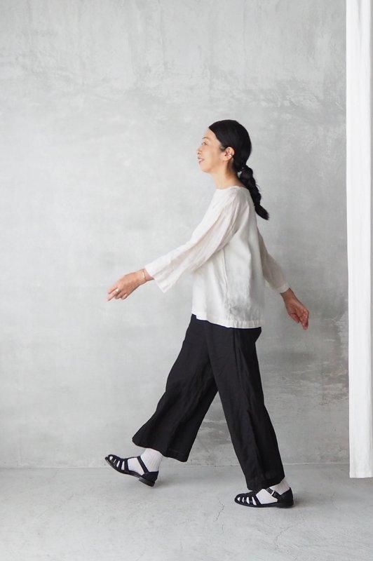 希少 ARMANI COLLEZIONI リネンスラックス ベージュ ストライプ
