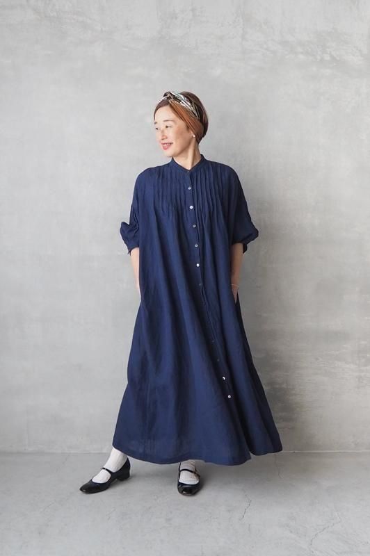 リネンピンタックシェルボタンワンピースチャコールは美品 fit=scale-down,w=1200