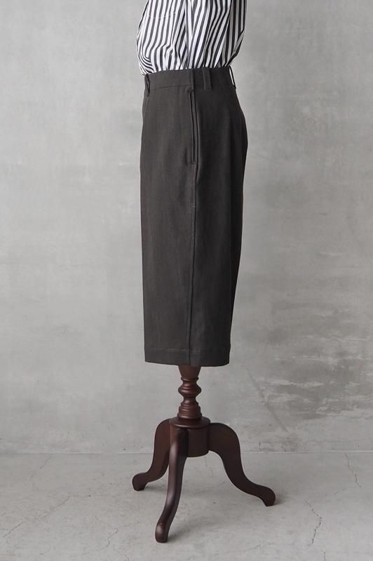 美品　HaversackATTIRE ハーフパンツ ke24113009.jpg