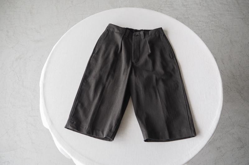 美品 HaversackATTIRE ハーフパンツ HAVERSACK | 墨染ツイル ハーフパンツ - Daja オンラインストア