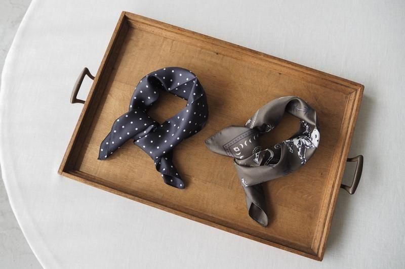 HAND ROOM WOMENS | ドット シルクスカーフ - Daja オンラインストア