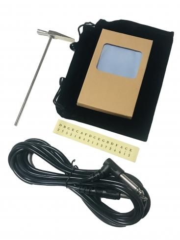 贅沢品 エレクトリック カリンバ(親指ピアノ) 17鍵 / Electric Kalimba パーカッション・打楽器