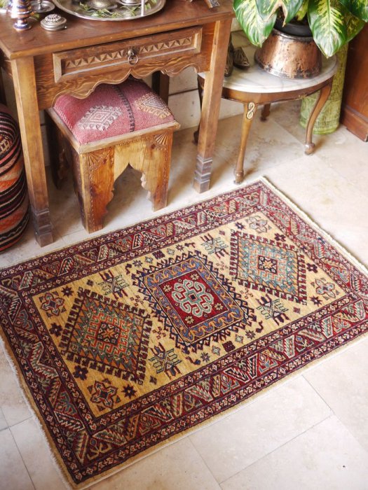 新しい絨毯 アゼルバイジャン シルヴァン 約123×83