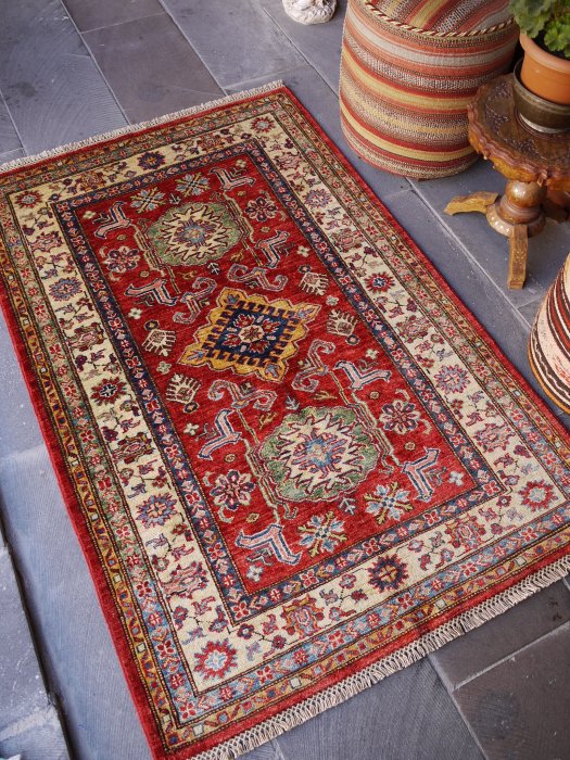 新しい絨毯 美しい赤のシルヴァンラグ 約157×102