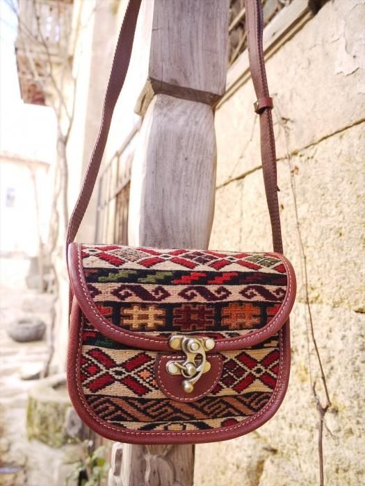 ハンドメイドキリム　ショルダー バッグ オールドキリムバッグ・雑貨 - Kilim Designs