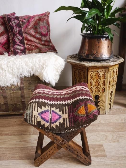 オールドキリム家具 - Kilim Designs オールドキリム家具 - Kilim Designs