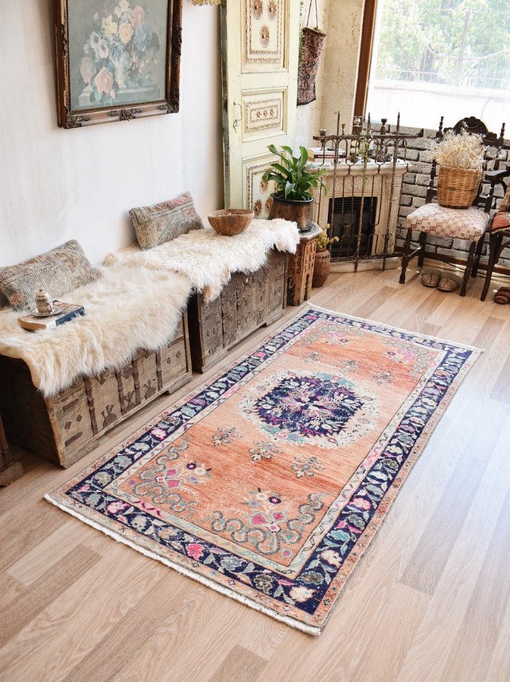 トルコ産ヴィンテージラグ トルコ絨毯 ギュネイラグ ウシャクラグ 