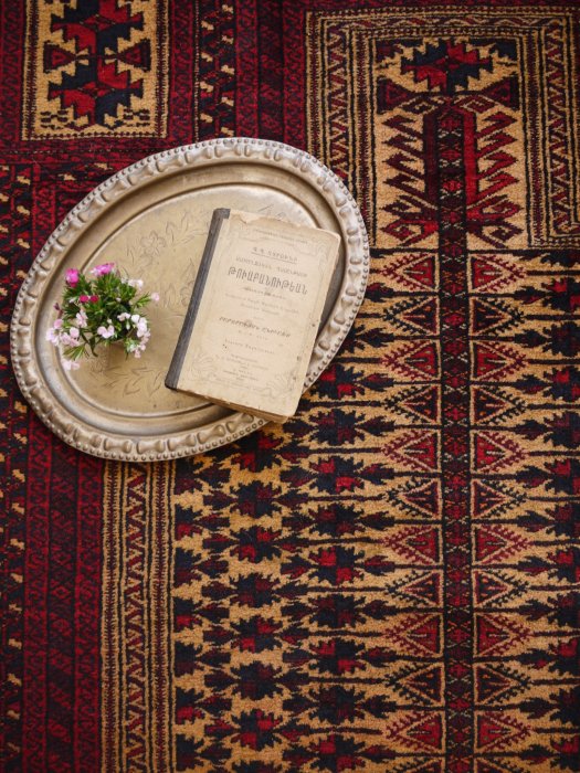 ペルシャ産オールドバルーチ絨毯 約151×114