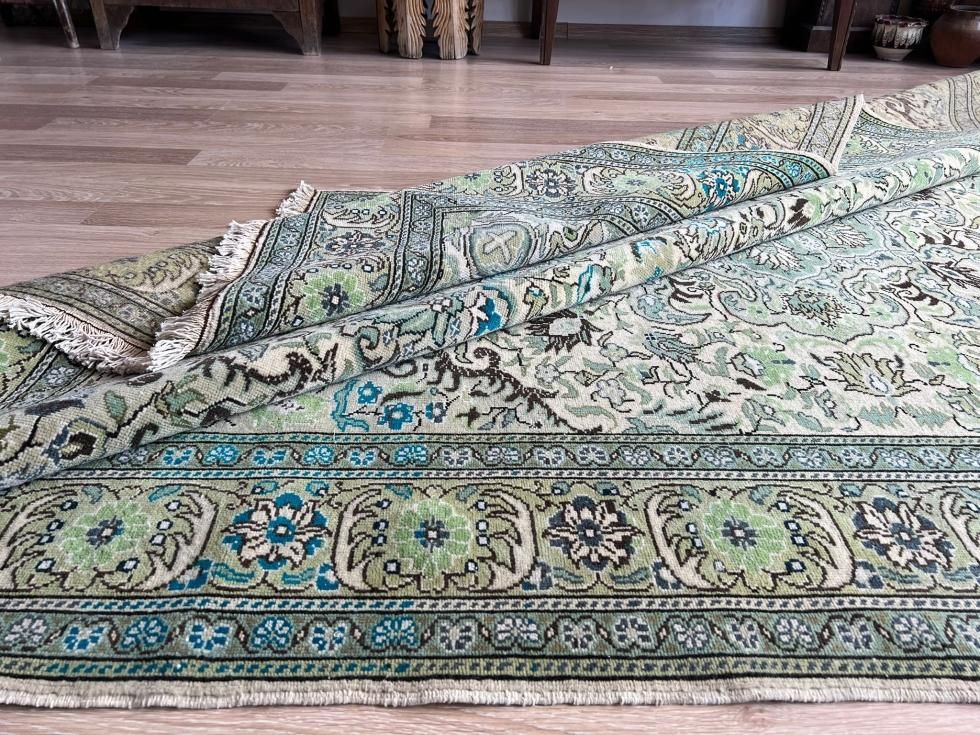 あなたにおすすめの商品 トルコ カイセリ産 ウールペルシャ絨毯 226