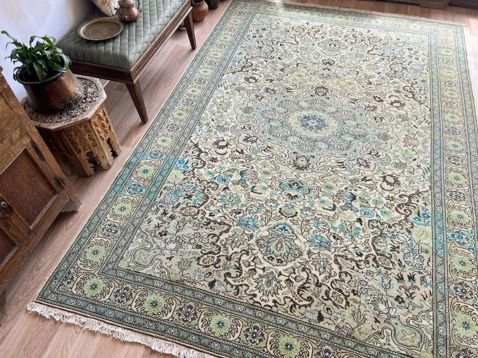 トルコ カイセリ産 ウールペルシャ絨毯 226✖️154.5㎝ 東さ5-0702⑦