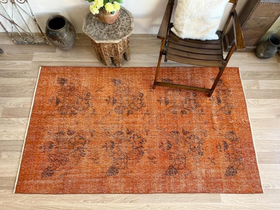 ダークレッドのオーバーダイ　ヴィンテージトルコラグ　No.582 ダークレッドのオーバーダイ ヴィンテージトルコラグ No.582