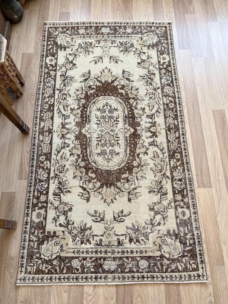 本物品質の トルコのヴィンテージラグ | ボー・デコールセレクト