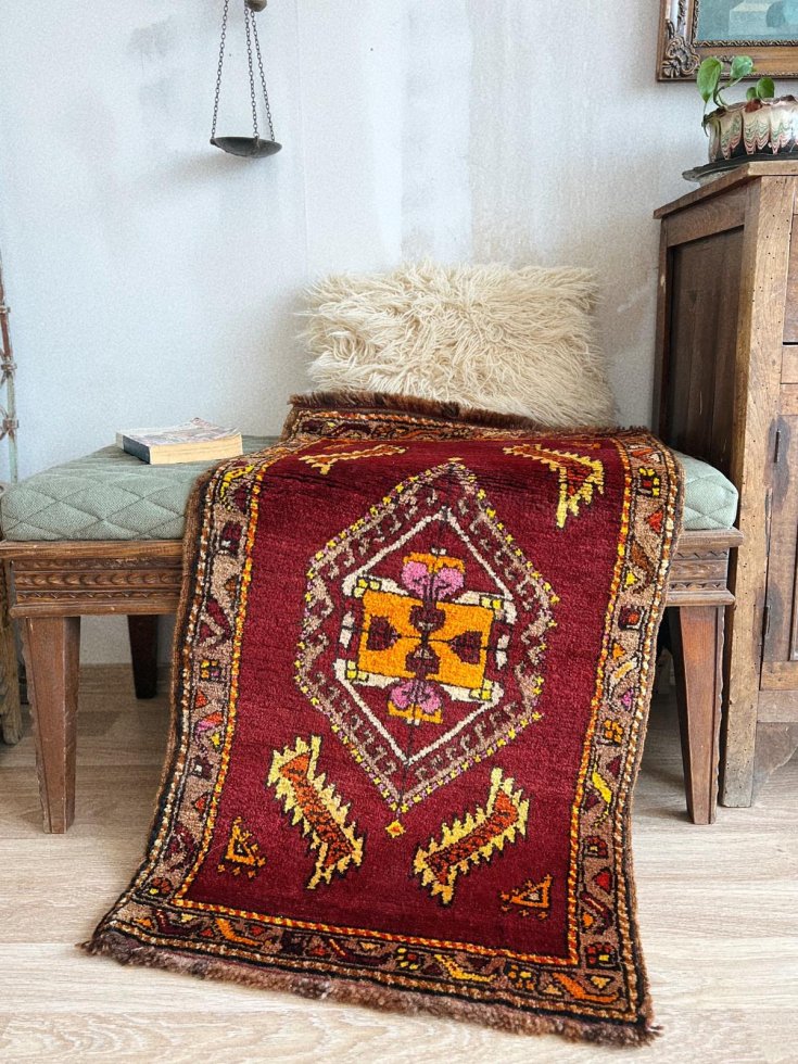オールド絨毯 ヴィンテージラグ　トルコ絨毯　カルス　ヤストゥック　コンヤ　タシュプナル　ヤストゥック