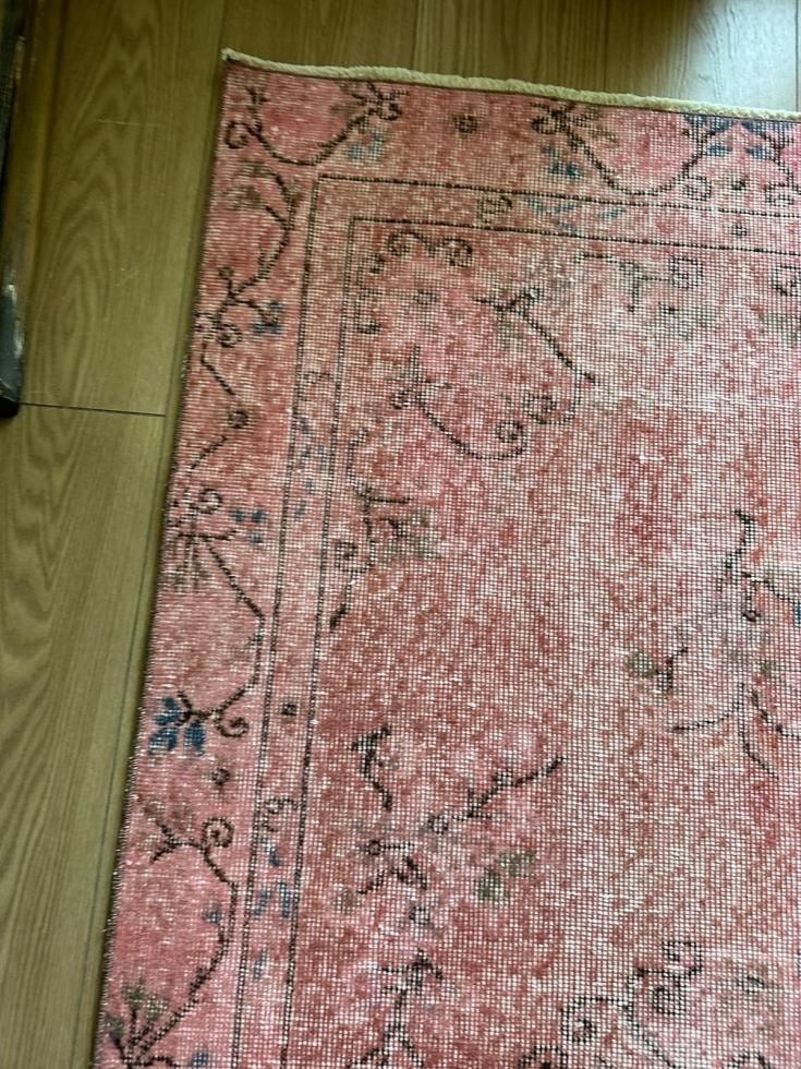 珍しい マゼンタピンクのオーバーダイ ヴィンテージトルコラグ#250