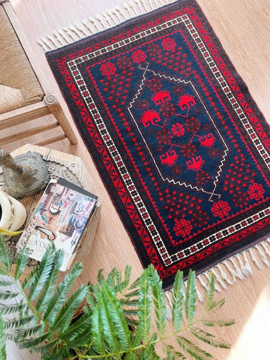 美しいネイビーと赤の遊牧民絨毯 ヤージベディル 123×82