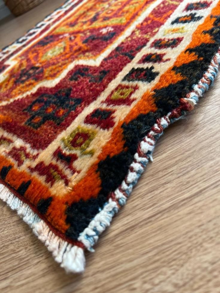 オールド絨毯 ヴィンテージラグ トルコ絨毯 カルス ヤストゥック