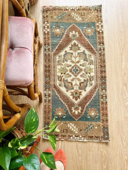 <img class='new_mark_img1' src='https://img.shop-pro.jp/img/new/icons13.gif' style='border:none;display:inline;margin:0px;padding:0px;width:auto;' />Vintage Turkish Mini Rug   4799