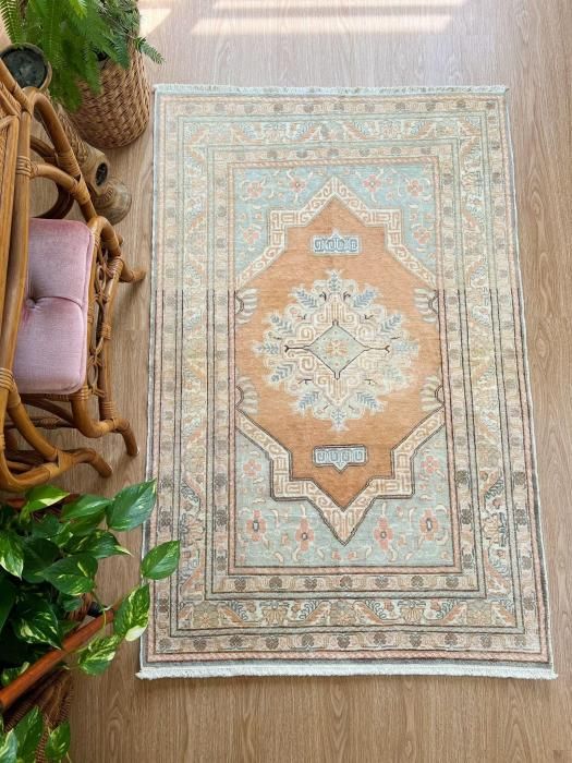 Kilim Designs オールドキリム　ビンテージラグ　157 105 Kilim Designs