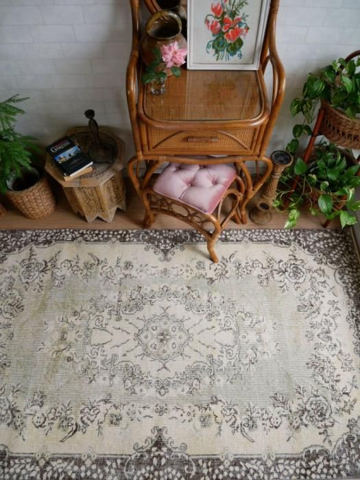 シノワズリ　213×110 トルコヴィンテージラグ　ペールカーキ トルコラグ シノワズリ 213×110 トルコヴィンテージラグ ペールカーキ