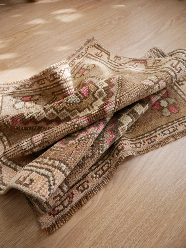 オールド絨毯 ヴィンテージラグ トルコ絨毯 ヤストゥック