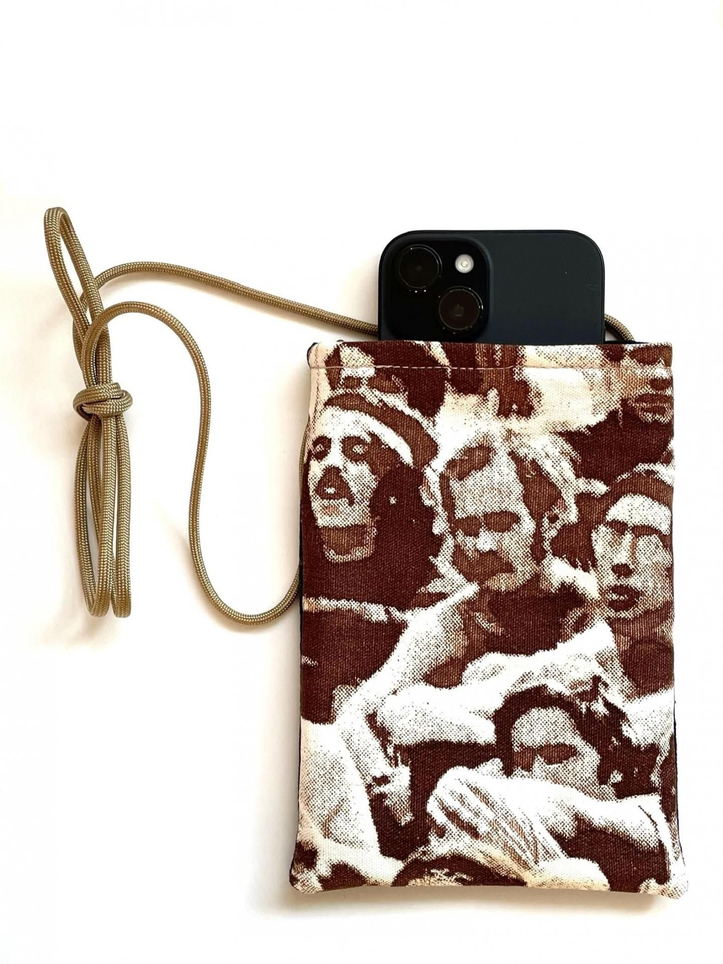 <img class='new_mark_img1' src='https://img.shop-pro.jp/img/new/icons2.gif' style='border:none;display:inline;margin:0px;padding:0px;width:auto;' />SMALL SACOCHE made by