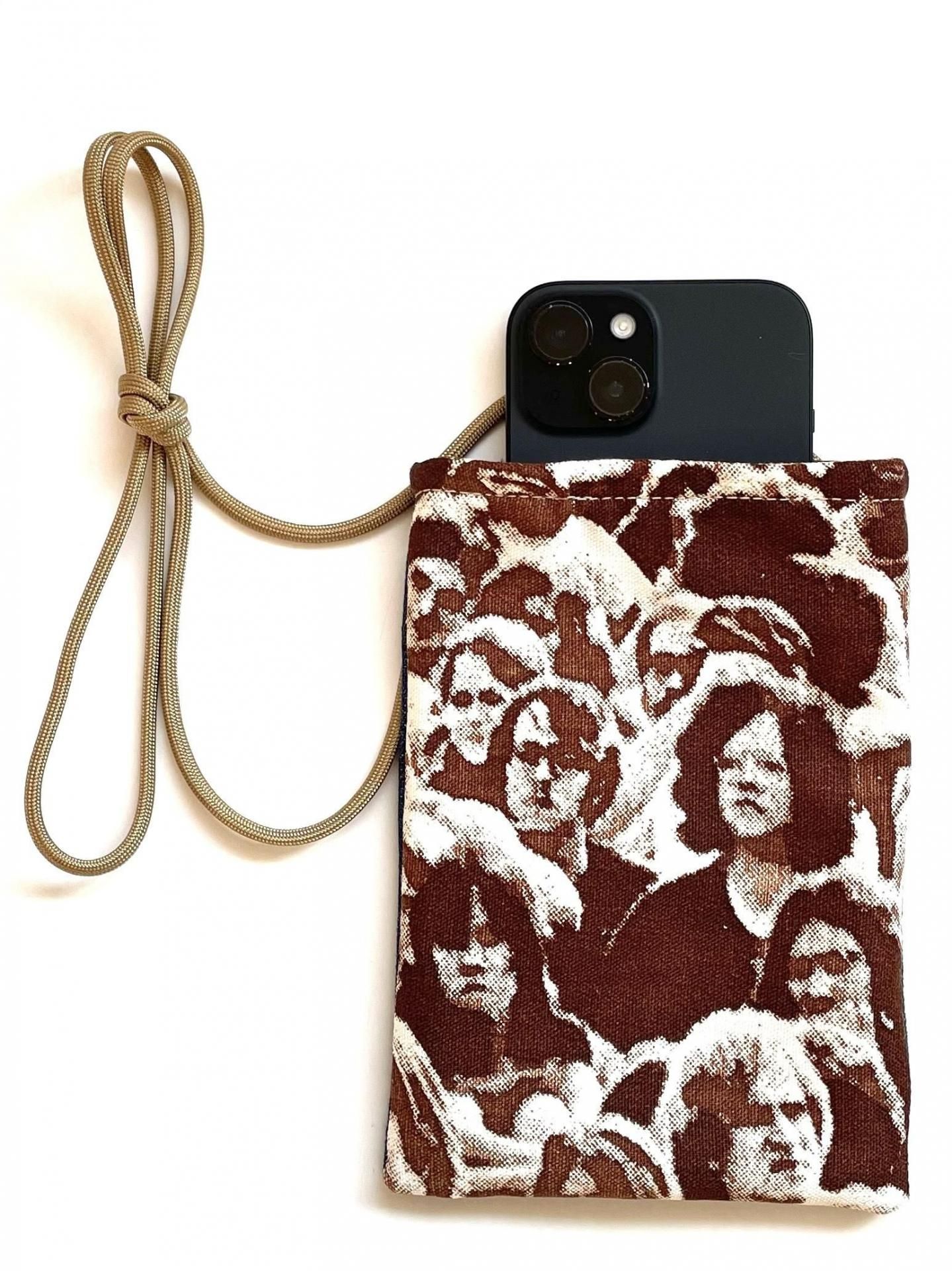 <img class='new_mark_img1' src='https://img.shop-pro.jp/img/new/icons2.gif' style='border:none;display:inline;margin:0px;padding:0px;width:auto;' />SMALL SACOCHE made by