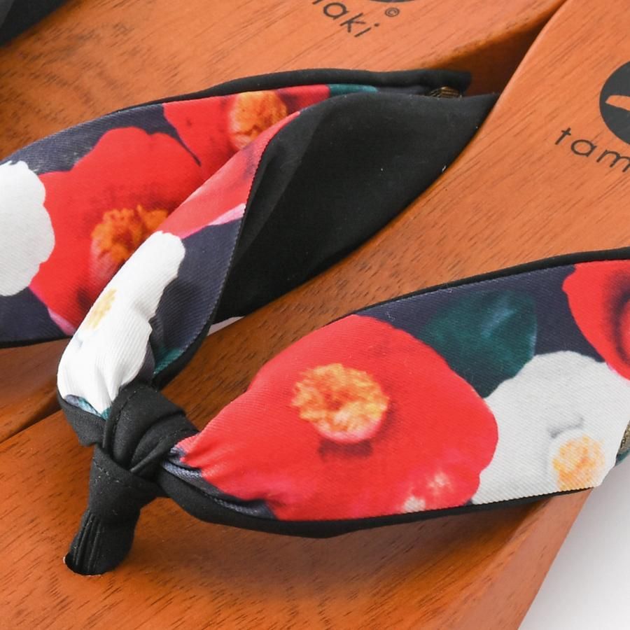 縁起物＊節分飾り＊超希少種【椿/ベティシーフィールドシュープリーム/切り花2本】 お正月】 お正月お飾り 高さ30cm 紅白椿 高級ゴールド縄 正月