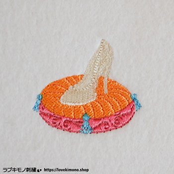 B1シンデレラのガラスの靴（4種類）刺繍データ