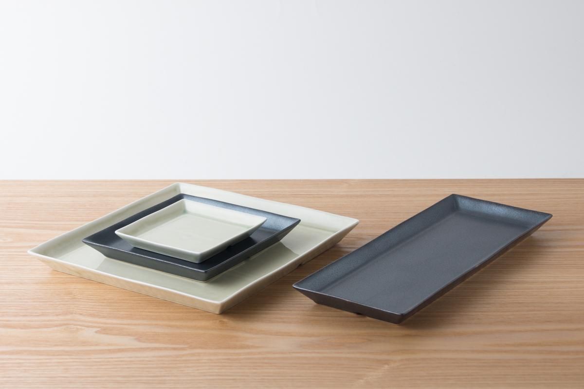 SQUARE | 長角皿 黒鉄砂 - 有田焼・波佐見焼の通販|シンプルで SQUARE | 長角皿 黒鉄砂 - 有田焼・波佐見焼の通販|シンプルで
