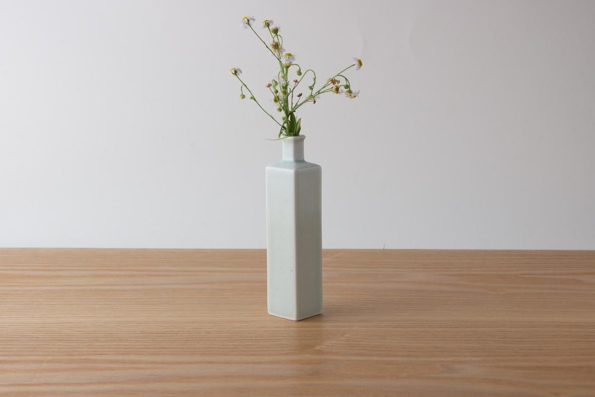 Flower vase | 角一輪挿し 李朝釉 - 有田焼・波佐見焼の通販 Flower vase | 角一輪挿し 李朝釉 - 有田焼・波佐見焼の通販