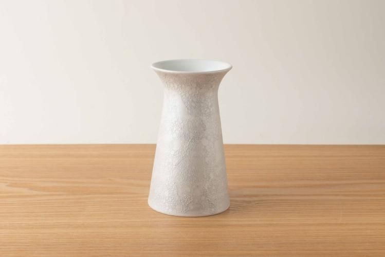 Flower vase | フラワーベース 泡化粧(白) - 有田焼・波佐見焼の通販｜シンプルでモダンな器 KIHARA オンラインストア