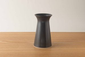Flower vase | フラワーベース 鉄釉