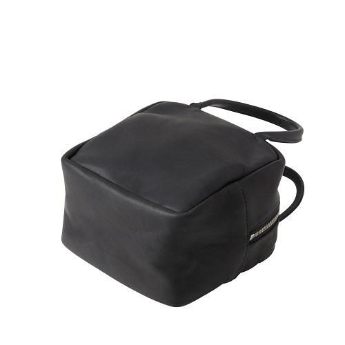 M074 MORMYRUS GLOSS LEATHER CUBE TOTE - mormyrus