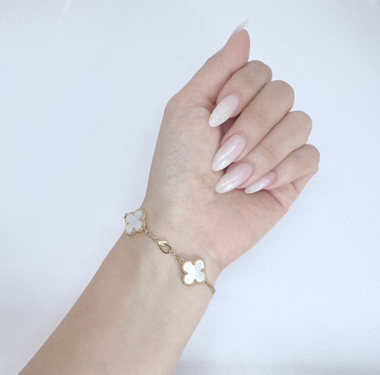 天然マザーオブパール使用のブレスレットなら｜Angel peach