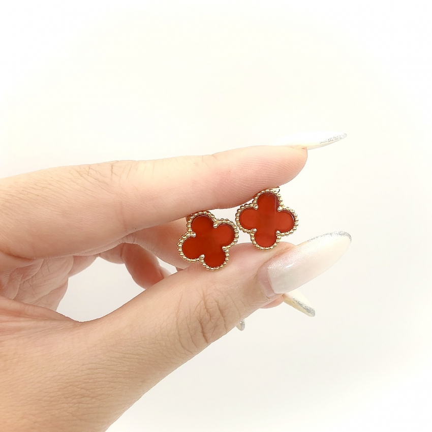 天然のマザーオブパール使用のイヤリングなら｜Angel Peach