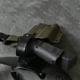 BGS KANE HOLSTER G17/G19 Black Mid-Ride PlatformLeg Strap