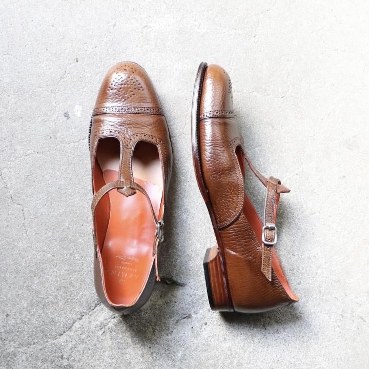 <img class='new_mark_img1' src='https://img.shop-pro.jp/img/new/icons1.gif' style='border:none;display:inline;margin:0px;padding:0px;width:auto;' />ڥǥۡʡ CARMINAʥߥʡ1664 CASTANO Tȥåץ塼 UK4.5 ܳ ֥饦 ߡ Ȣ/ 79,200-