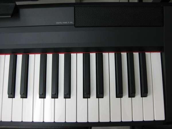 YAMAHA 電子ピアノ 88鍵盤 P-105B 2015年製 YAMAHA P-105 2013年製 -