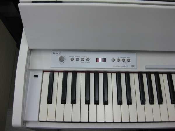 Roland F-120-WH 2011年製 - 中古楽器専門店マルカート