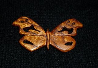 蝶のブローチ