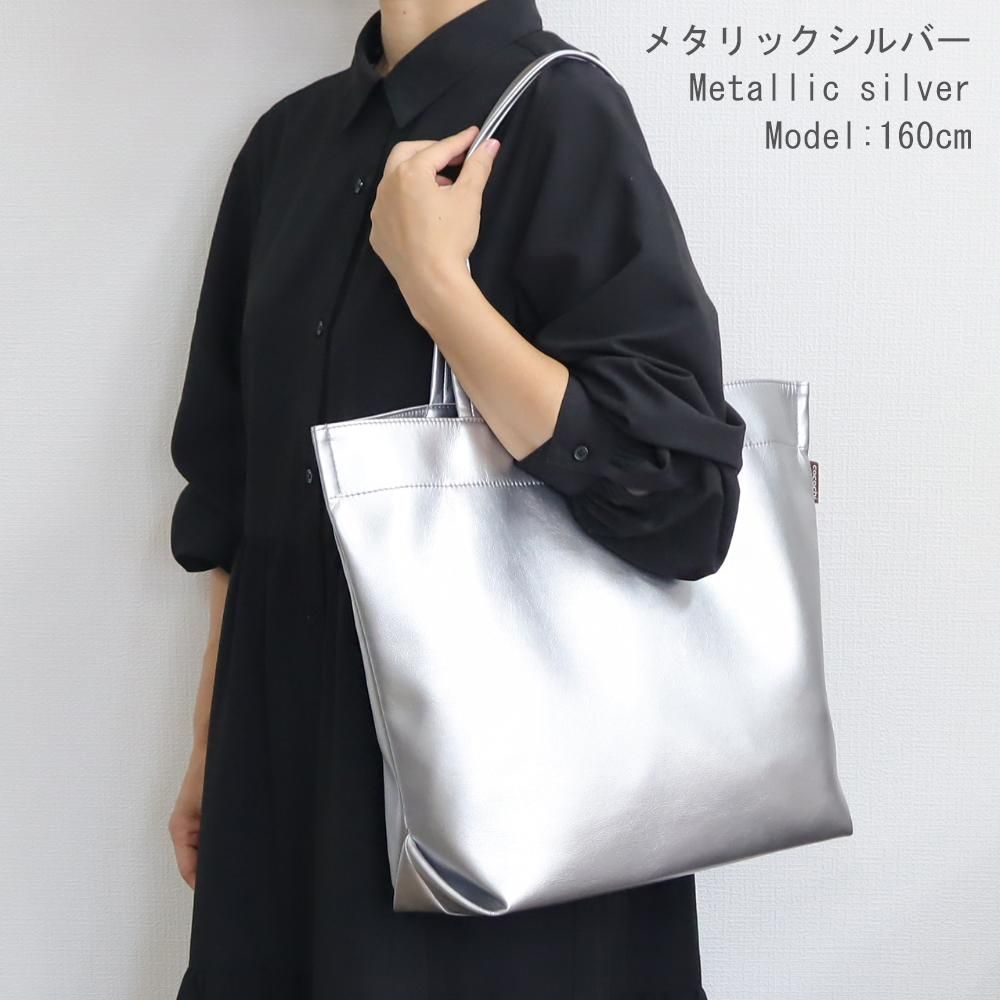 3色】たっぷり入るトートバッグ 超軽量で水や傷に強い丈夫な上質人工