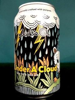 å   饦 / Jackie O's Under a Cloud DDH Hazy IPA