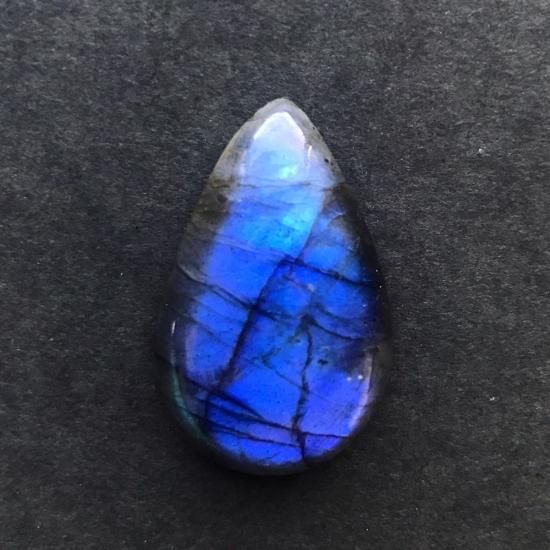 J3 神秘的な青の閃光 ラブラドライト 32 6 5mm Irodori Stone J3 神秘的な青の閃光 ラブラドライト 32 6 5mm Irodori Stone