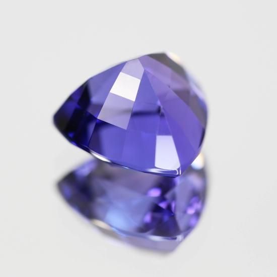 タンザニア産タンザナイト 2.835ct JGGL鑑別付 パーフェクト タンザニア産タンザナイト 2.835ct JGGL鑑別付 パーフェクト
