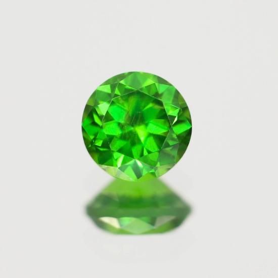 ロシア/ウラル産デマントイドガーネット0.30ct パーフェクトカット