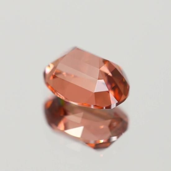 マダガスカル産ガーネット 0.83ct パーフェクトカット マダガスカル産ガーネット 0.83ct パーフェクトカット
